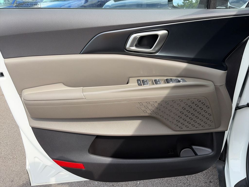 2027 Kia Carnival LXS