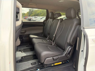 2027 Kia Carnival LXS