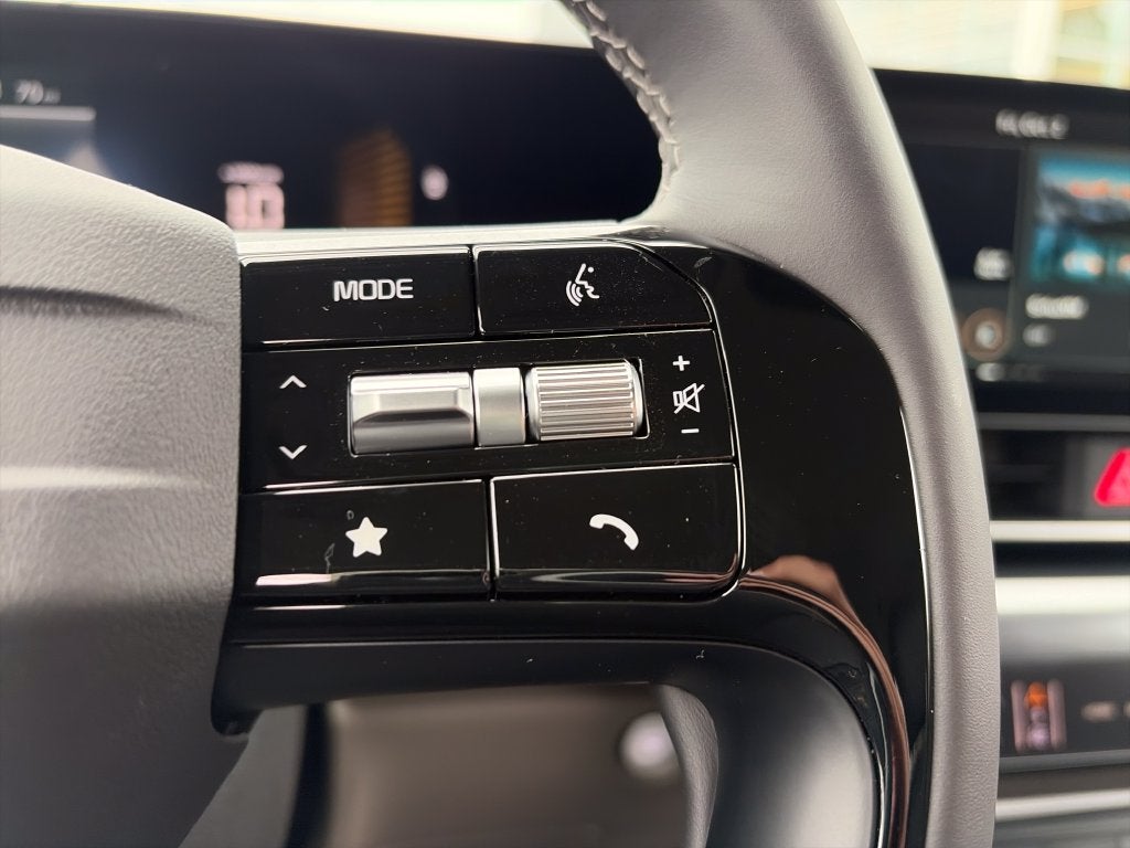 2027 Kia Carnival LXS