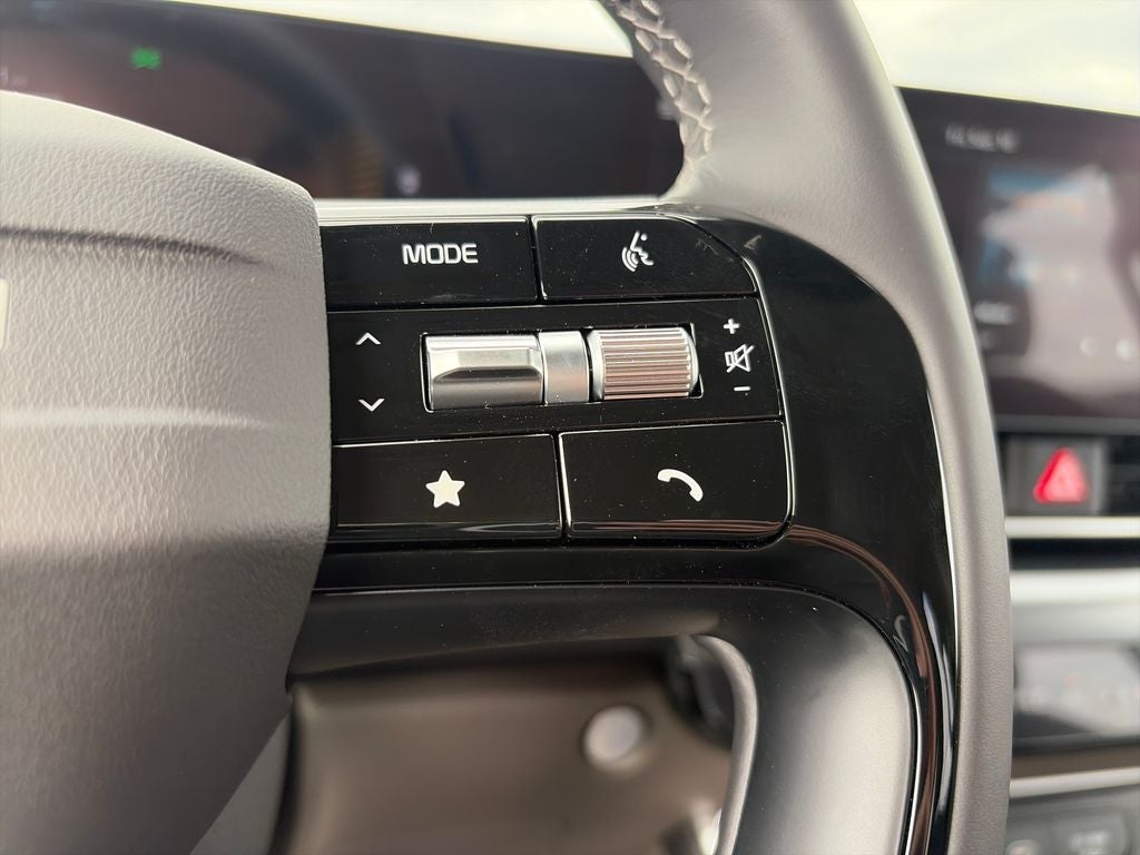 2027 Kia Carnival LXS