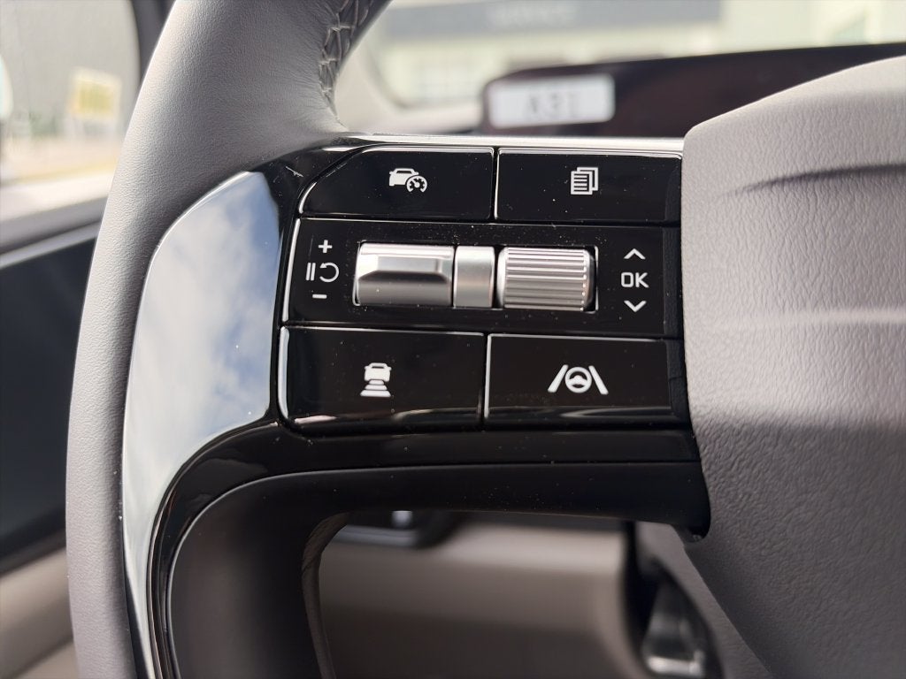 2027 Kia Carnival LXS