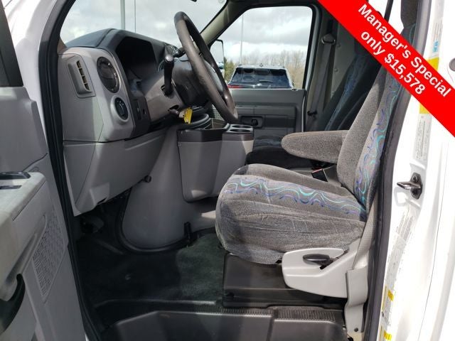 2011 Ford E-350SD Base Cutaway