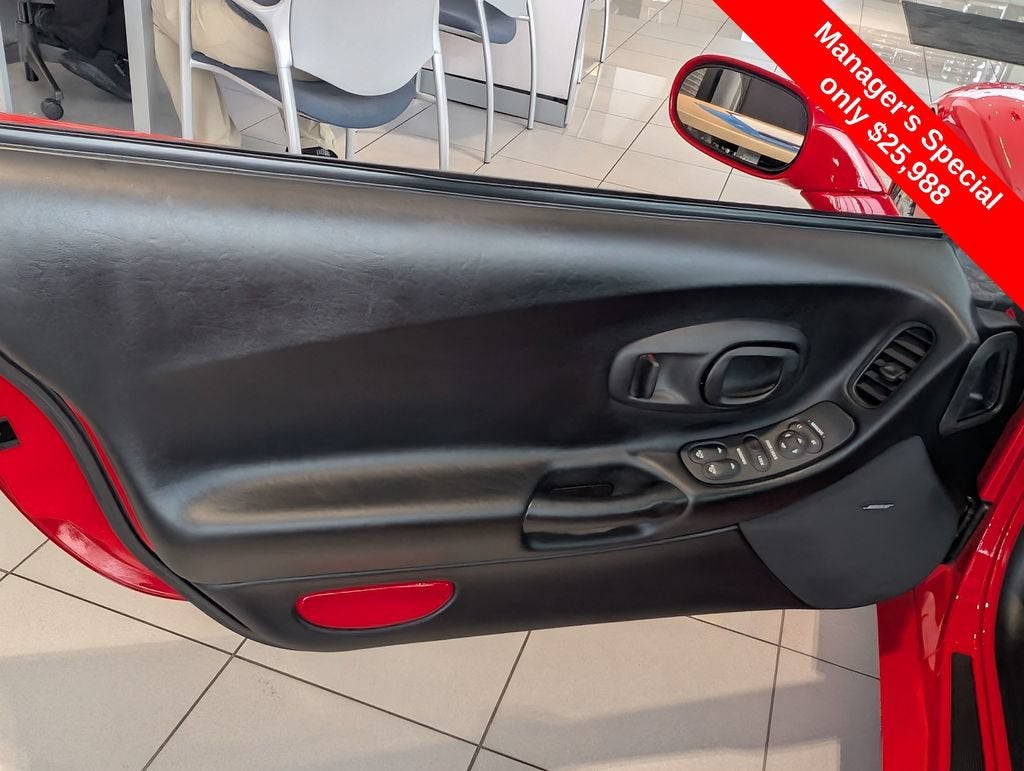 2004 Chevrolet Corvette Base