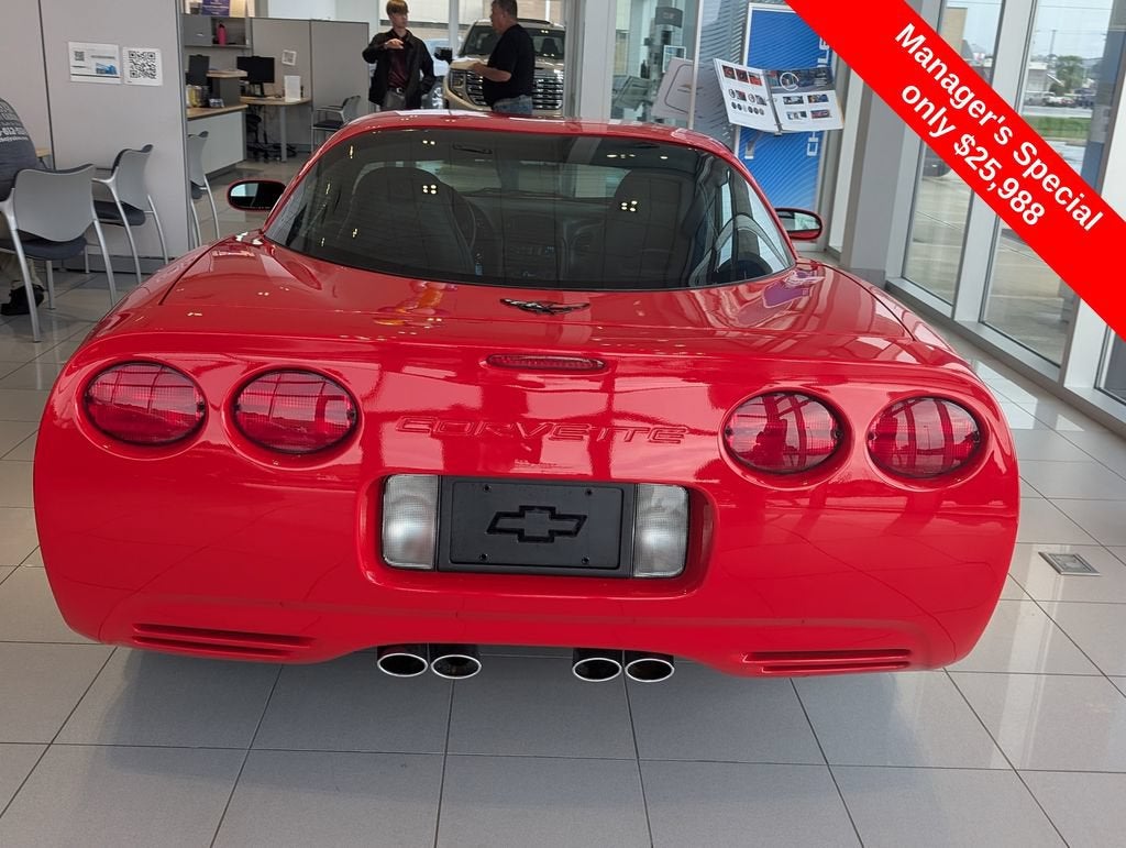 2004 Chevrolet Corvette Base