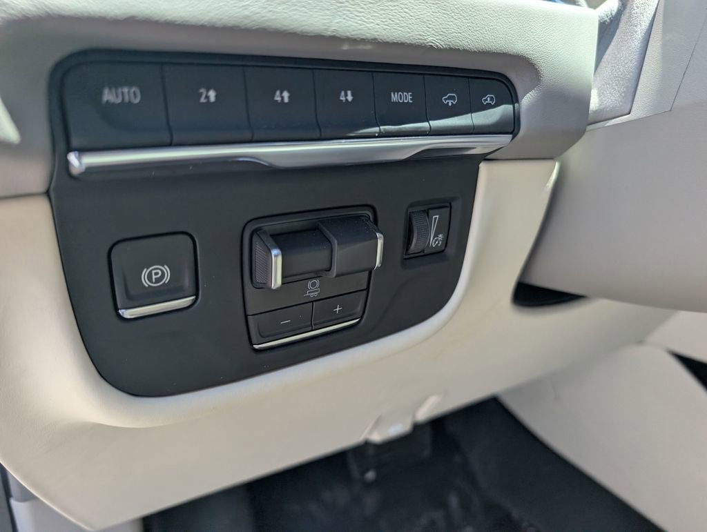 2025 Cadillac Escalade Sport Platinum