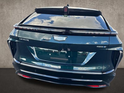 2024 Cadillac LYRIQ Luxury 2
