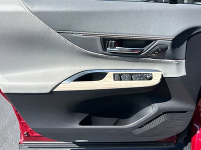 2023 Toyota Venza XLE