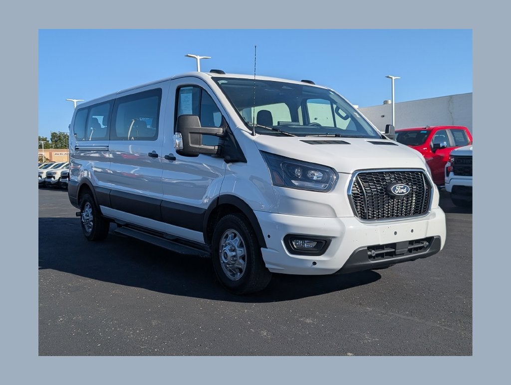 2026 Ford Transit Passenger Wagon XL