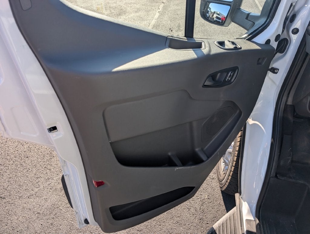 2026 Ford Transit Passenger Wagon XL