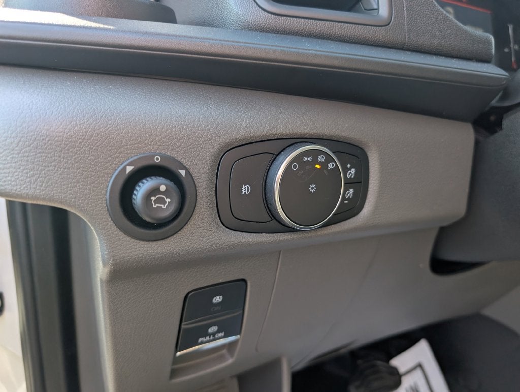 2026 Ford Transit Passenger Wagon XL